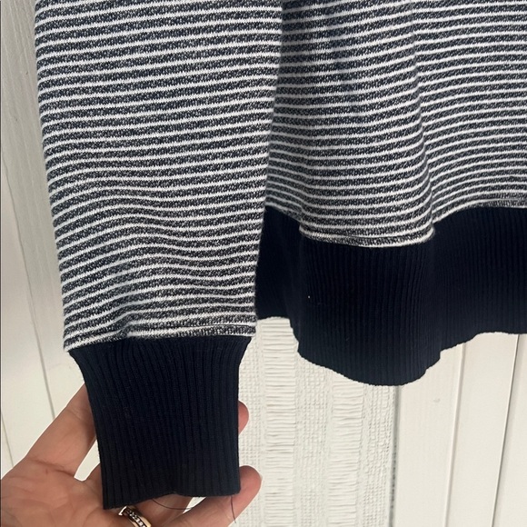 Frank & Eileen stripped navy and white sweatshirt size XS triple fleece - Picture 3 of 6